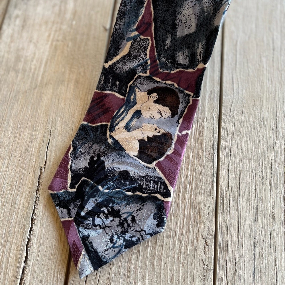 Vintage. Gone with the wind necktie. Great condition